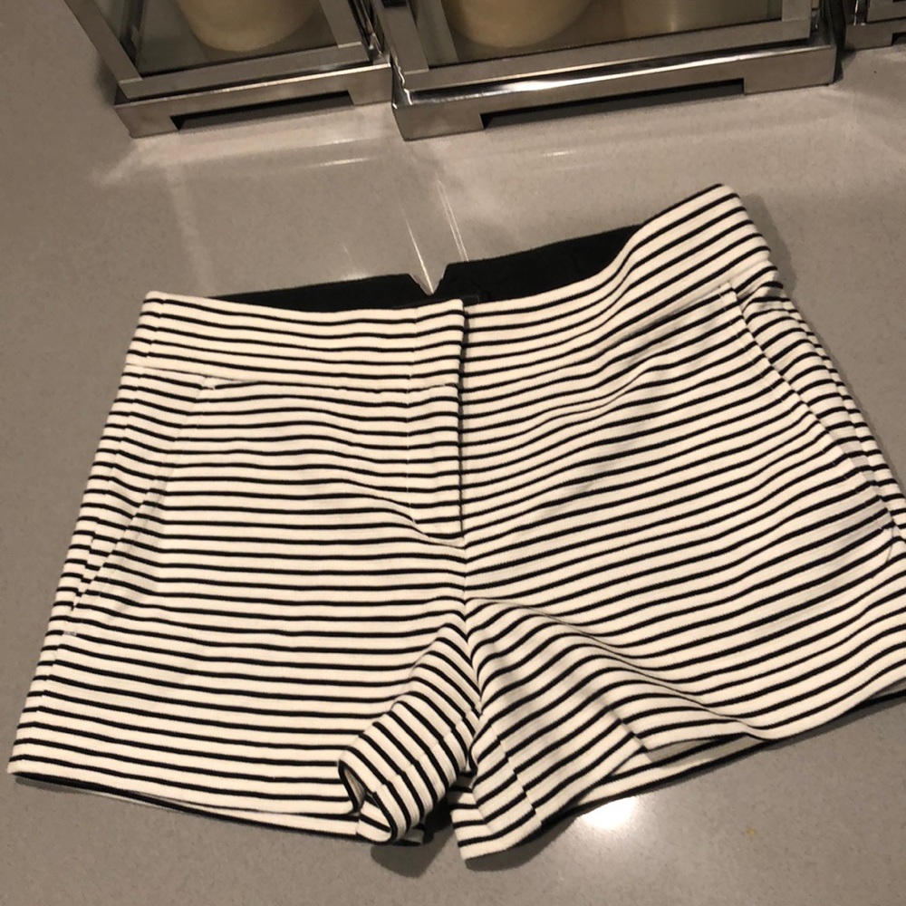 BCBG MAXAZRIA SHORTS